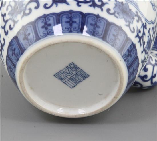 A Chinese blue and white ovoid wine pot, Daoguang six character mark and possibly of the period, height 12.8cm